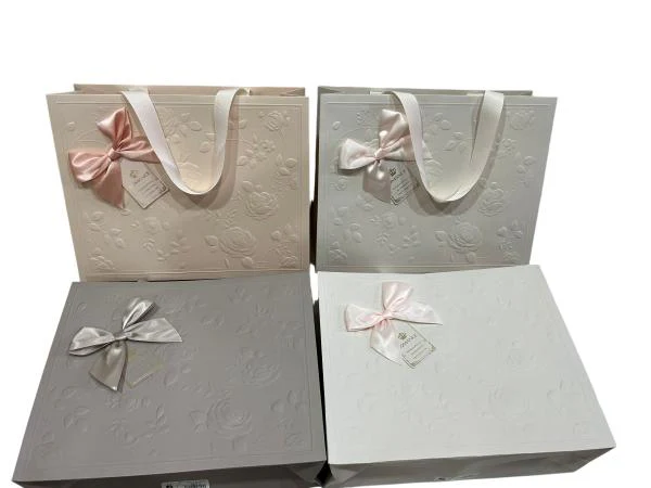 Gift Bag Emboss 32*25.5*11 - Image 2