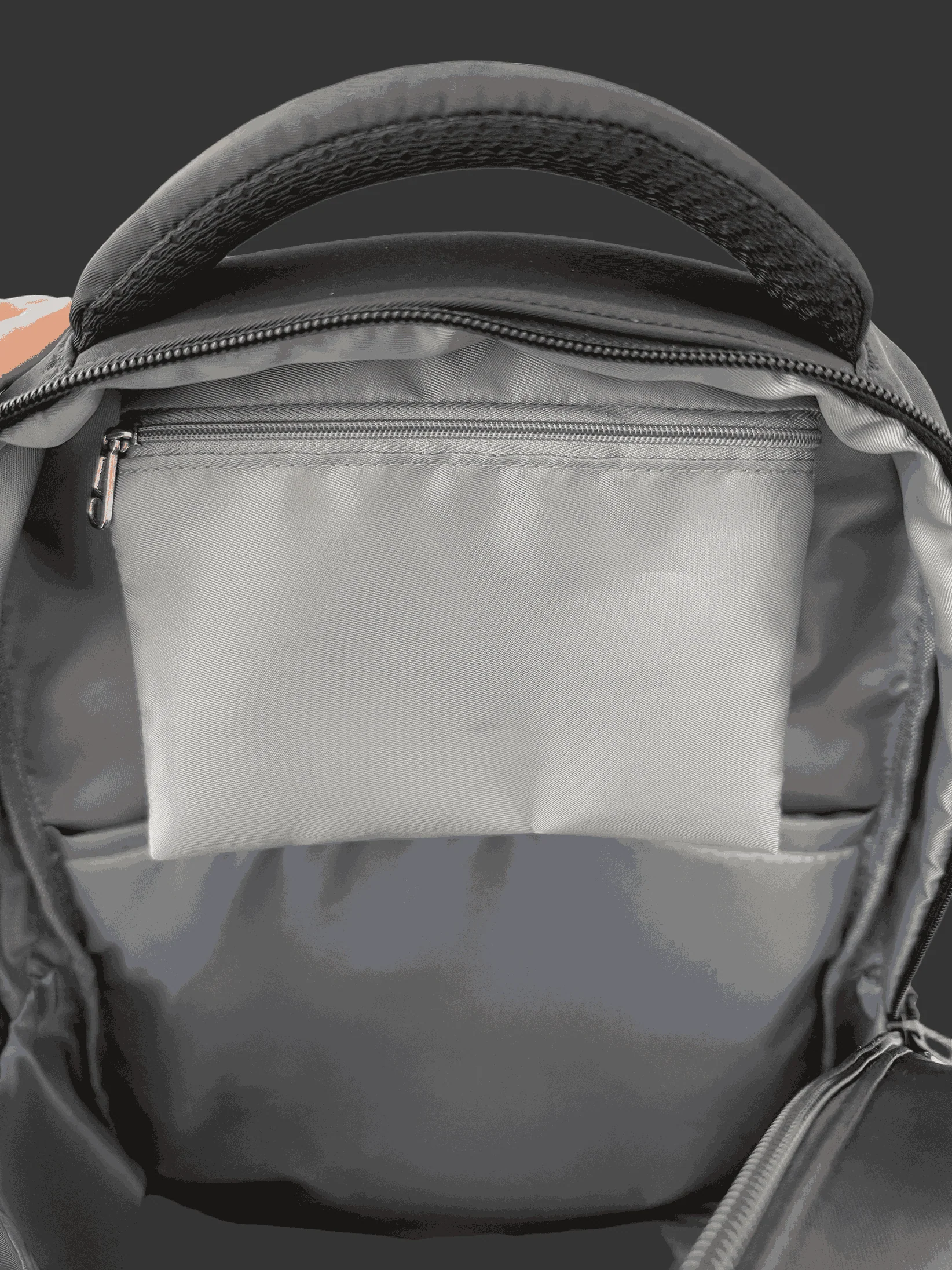 Loom Waterproof Backpack 29*18*44cm - Black - Image 4