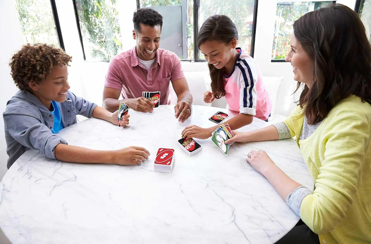 MATTEL GAMES UNO REMIX CARD GAME - Image 2