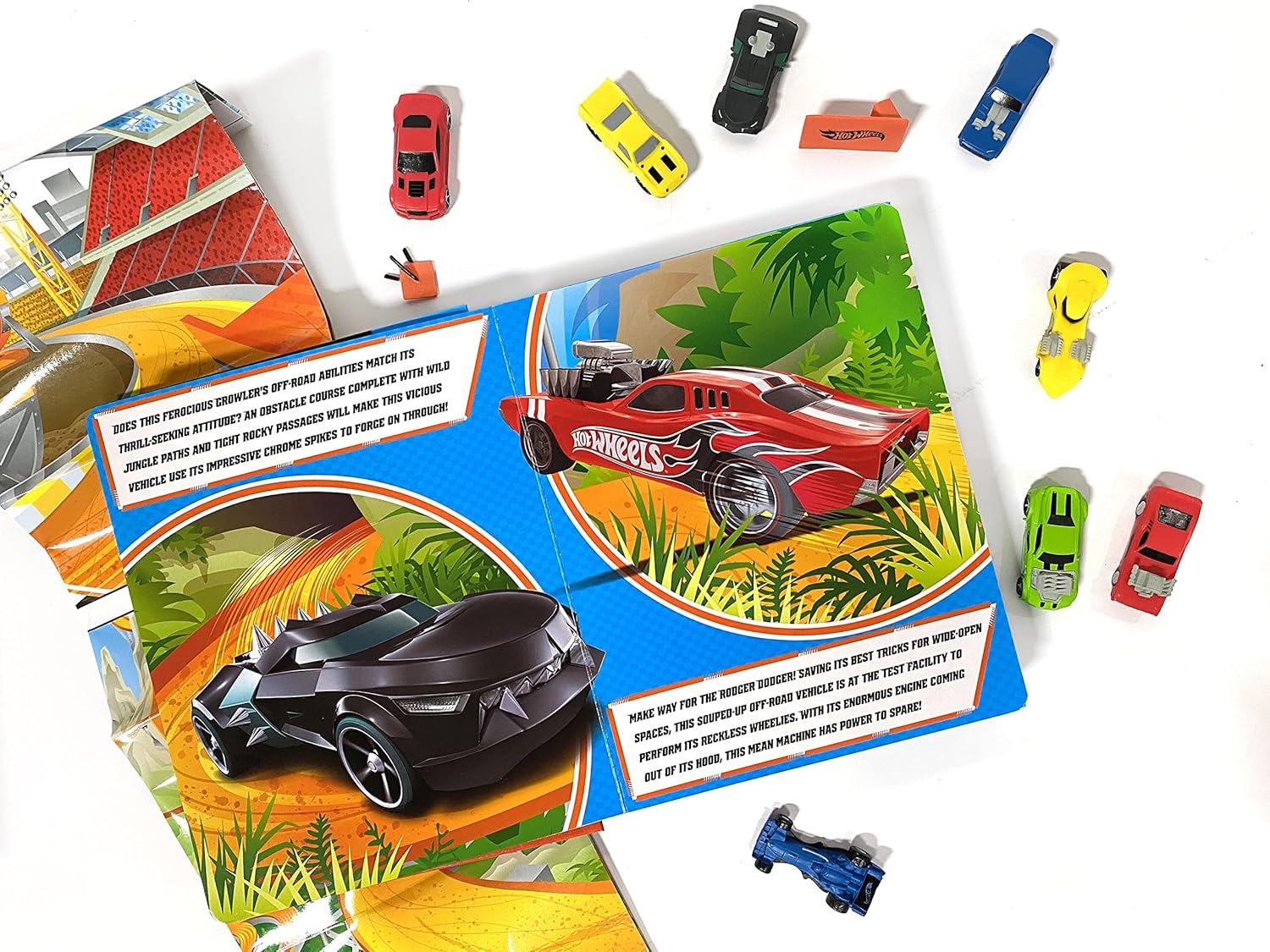 My Busy Book : Mattel Hot Wheels (Board Book) - Image 4