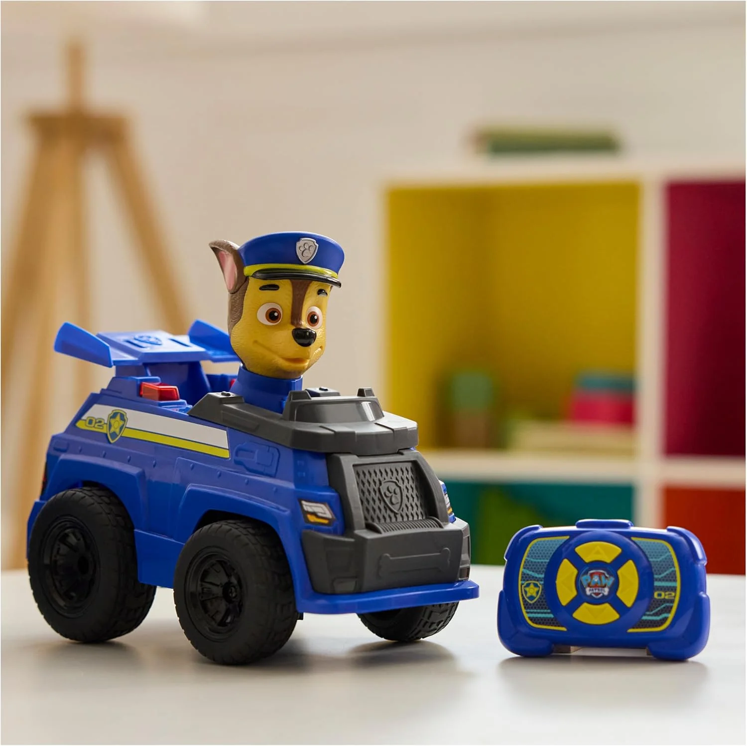 PAW PATROL CHASES REMOTE CONTROL POLICE CAR - Image 3