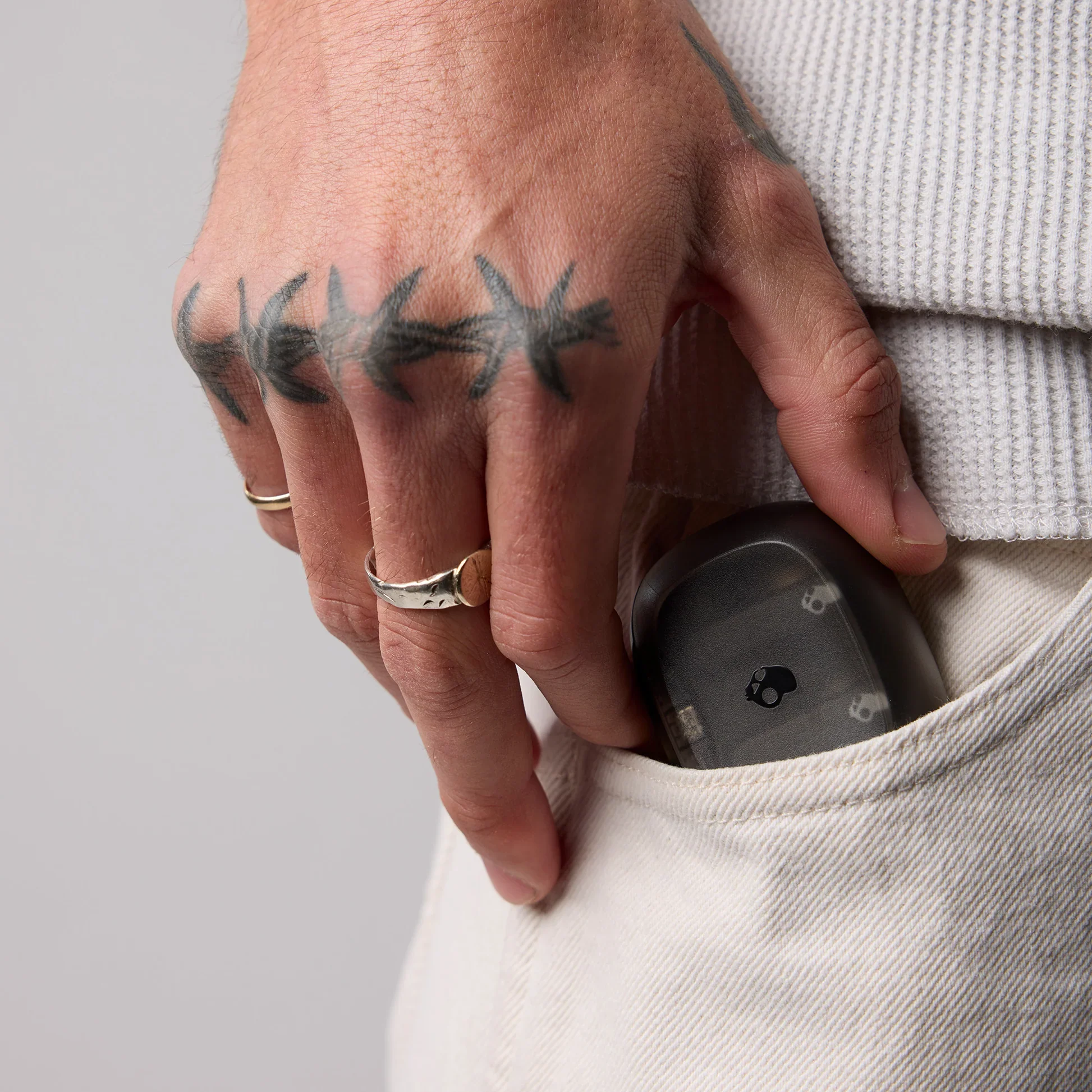 Skullcandy Smokin’ Buds Wireless Earbuds - Image 9